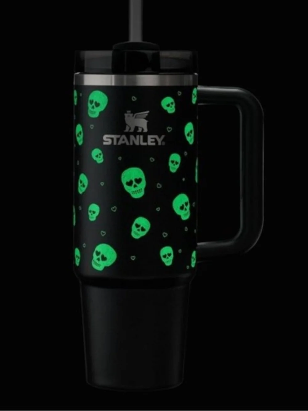 Stanley Sweetheart Skulls 30oz Quencher H2.0 Tumbler